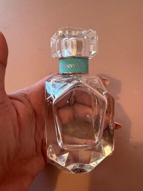 Tiffany & Co. Clear Glass Bottle with Signature Light Blue Band
50 ml